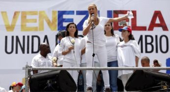 Esposa de Leopoldo López exige que Rousseff, Bachelet y Kirchner se pronuncien sobre Venezuela