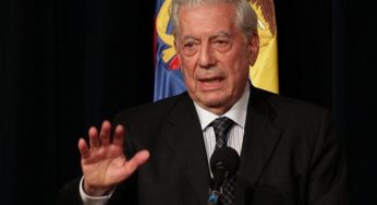 Vargas Llosa pide el divorcio