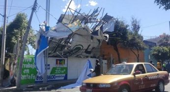 Fuertes vientos derriban espectacular en Constituyentes