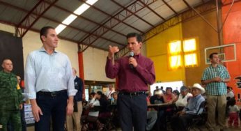 EPN recorre zonas afectadas de Puebla por “Earl”