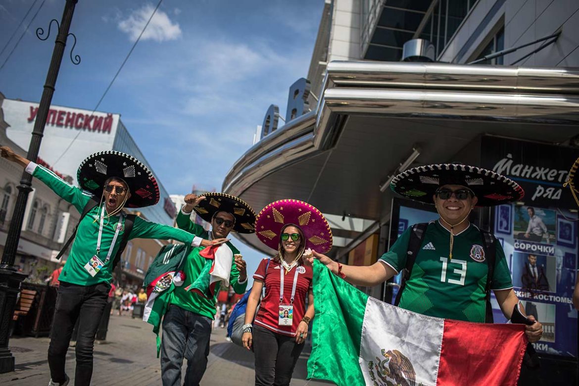 Aficionados de México y Suecia, dan color a Ekaterimburgo