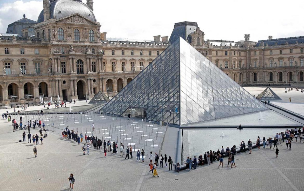 Museo Del Louvre Reabre Sus Puertas En París José Cárdenas
