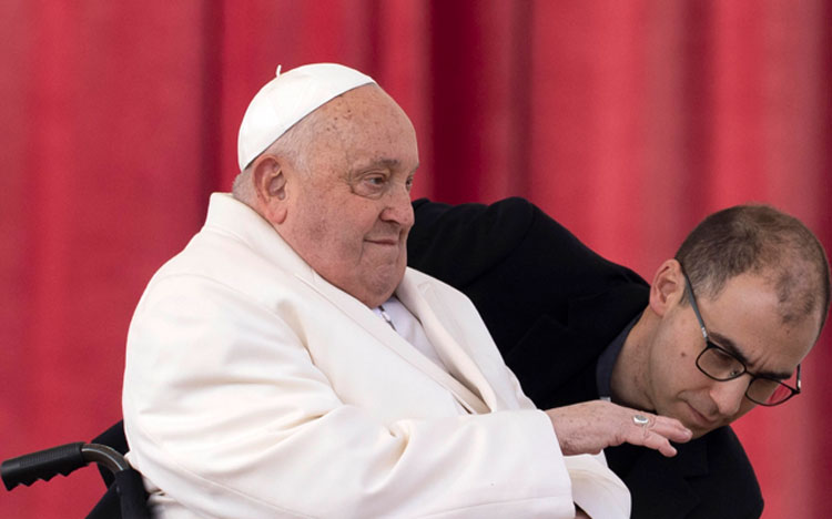 «Sigo con confianza mi hospitalización en el Gemelli»: Papa Francisco